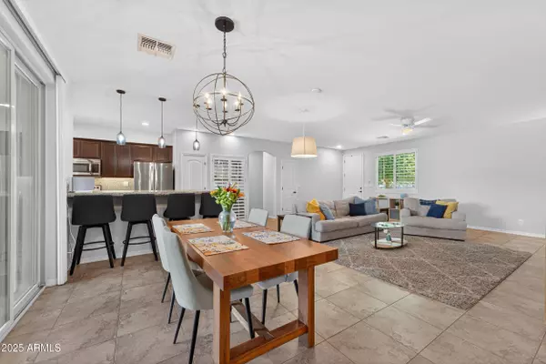 1331 E KALER Drive, Phoenix, AZ 85020