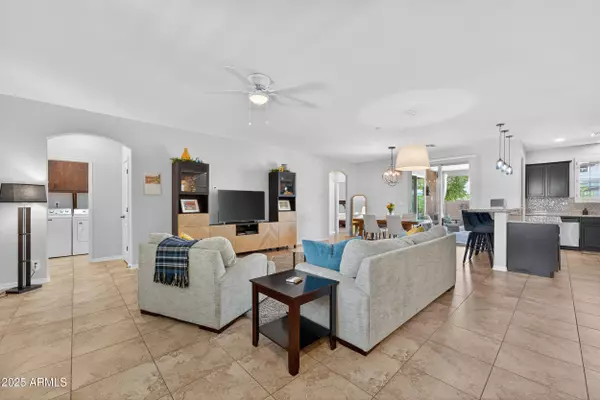 1331 E KALER Drive, Phoenix, AZ 85020