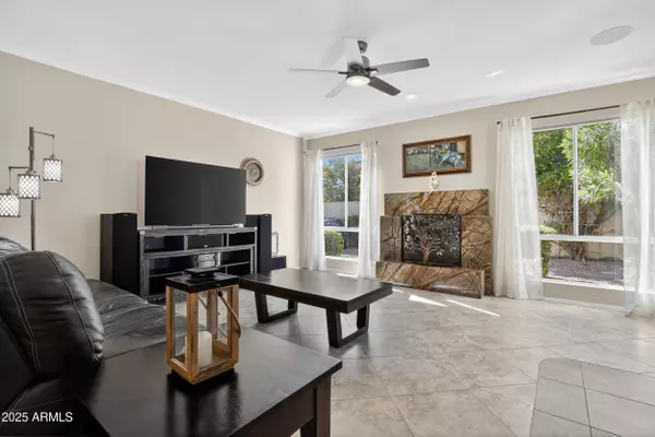 1614 E KATHLEEN Road, Phoenix, AZ 85022