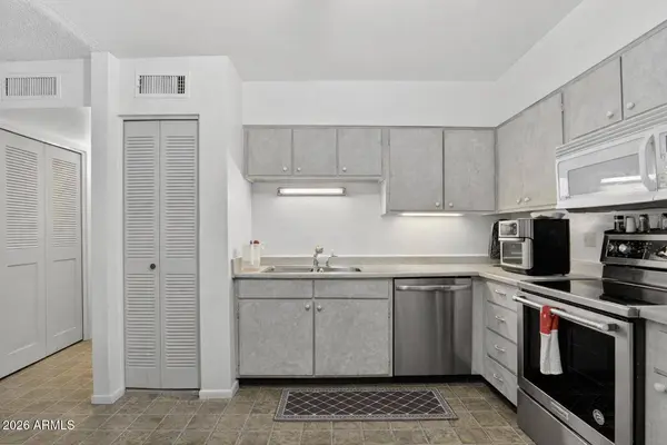 720 S DOBSON Road #36, Mesa, AZ 85202