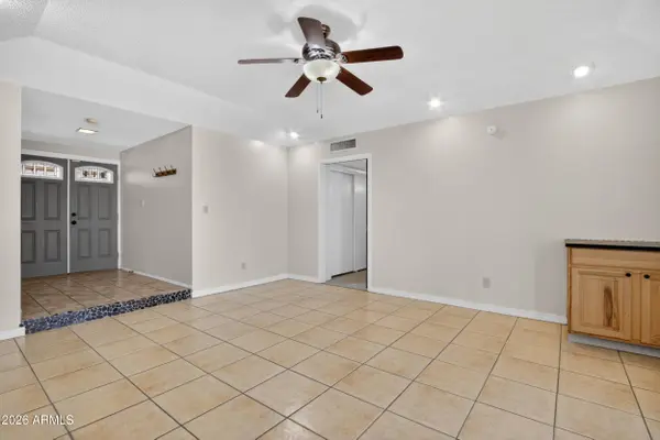 4610 W Laurie Lane, Glendale, AZ 85302