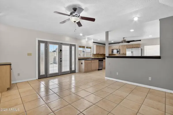 4610 W Laurie Lane, Glendale, AZ 85302
