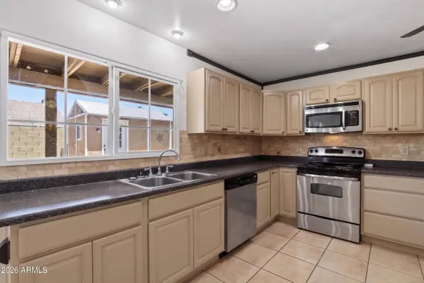 4610 W Laurie Lane, Glendale, AZ 85302