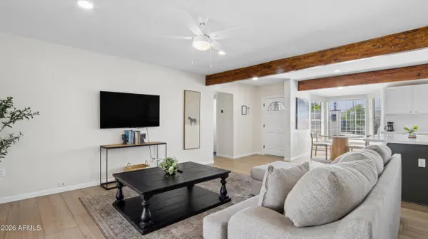 2929 N 55th Place, Phoenix, AZ 85018