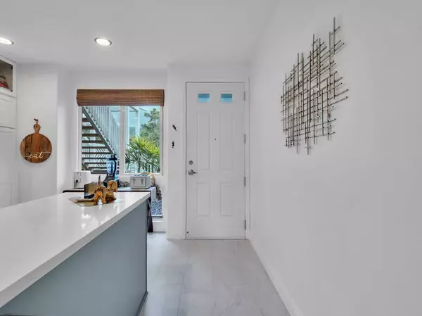 75-6009 ALII DR #H2, Kailua-kona, HI 96740