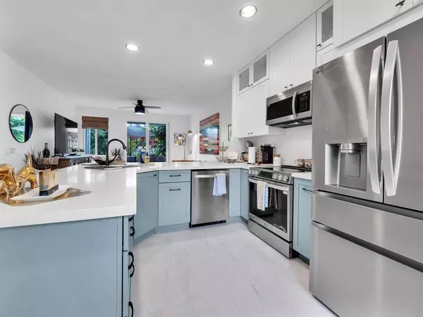 75-6009 ALII DR #H2, Kailua-kona, HI 96740