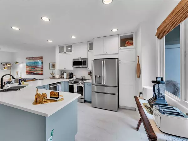 75-6009 ALII DR #H2, Kailua-kona, HI 96740