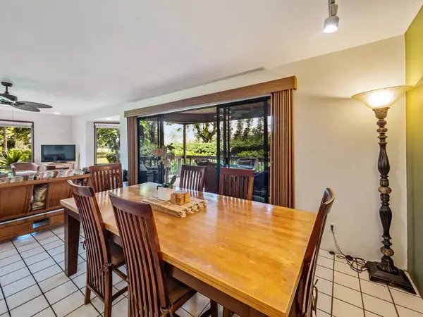78-261 MANUKAI ST #201, Kailua-kona, HI 96740