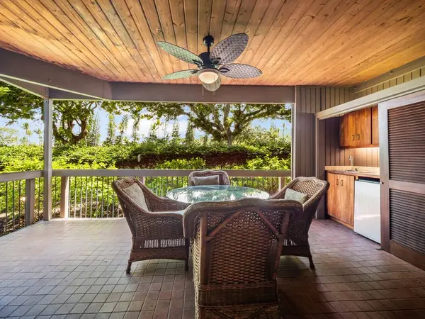 78-261 MANUKAI ST #201, Kailua-kona, HI 96740
