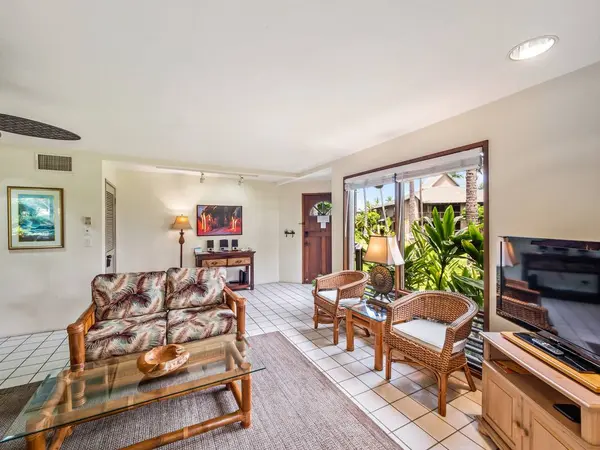 78-261 MANUKAI ST #201, Kailua-kona, HI 96740