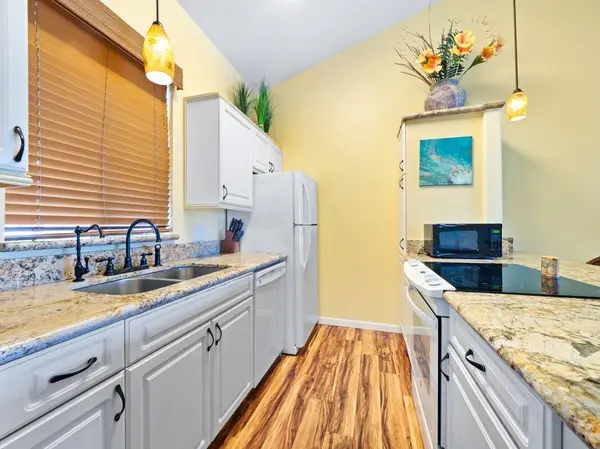 75-6081 ALII DR #A206, Kailua Kona, HI 96740