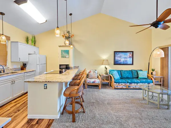 75-6081 ALII DR #A206, Kailua Kona, HI 96740