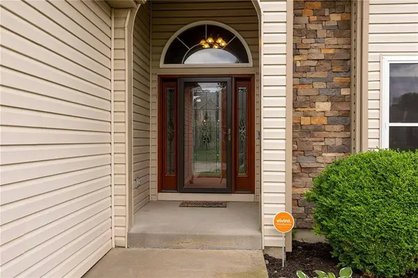 8823 NE 97th ST, Kansas City, MO 64157