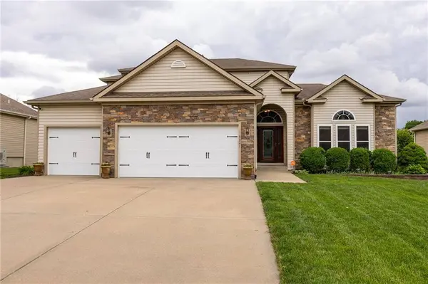 8823 NE 97th ST, Kansas City, MO 64157