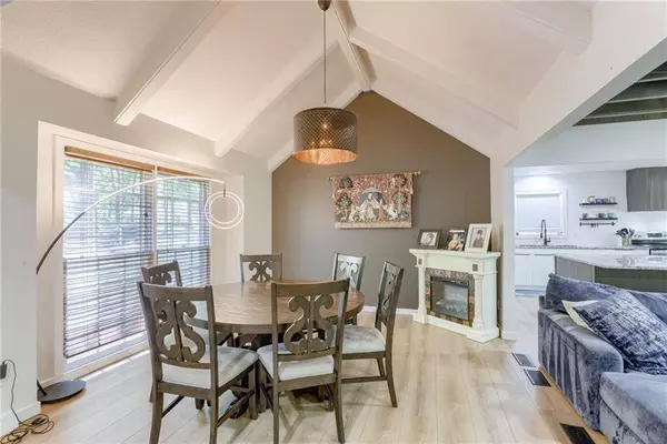 4606 NW 83rd ST, Kansas City, MO 64151