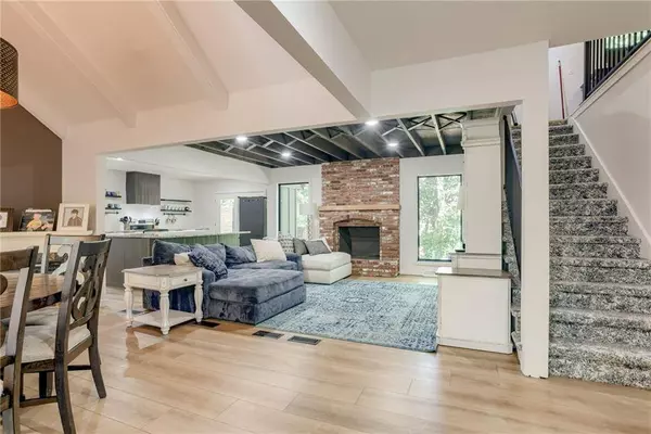 4606 NW 83rd ST, Kansas City, MO 64151