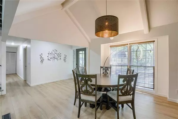 4606 NW 83rd ST, Kansas City, MO 64151