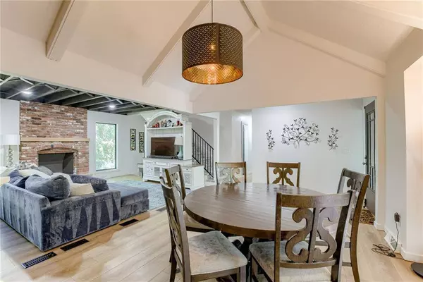 4606 NW 83rd ST, Kansas City, MO 64151