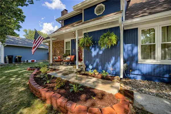 129 Crestview CT, Lansing, KS 66043