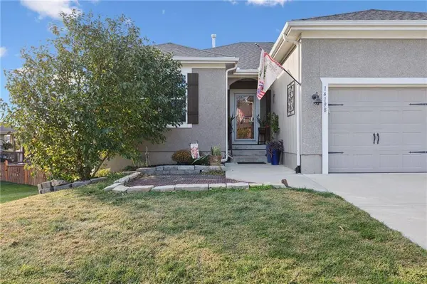 14198 S LANDON ST, Olathe, KS 66061