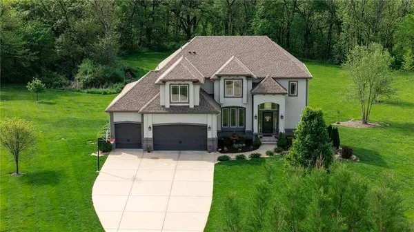 13017 Kelli DR, Kearney, MO 64060