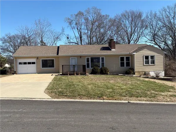 3929 NE Indianola DR, Kansas City, MO 64116