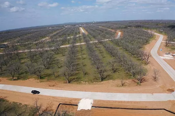 2013 Skylane Dr Drive #Dr., Granbury, TX 76049