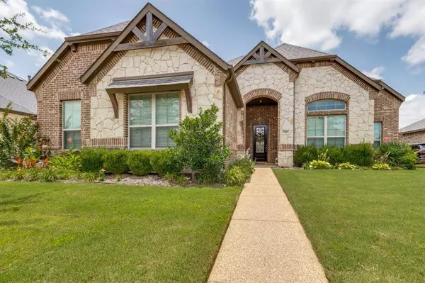 7302 Vicari Drive, Arlington, TX 76001