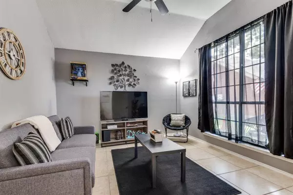 632 Crestview Court, Saginaw, TX 76179