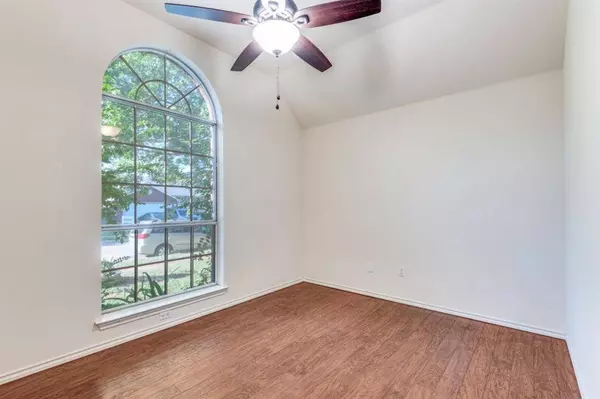 9053 Tyne, Fort Worth, TX 76118