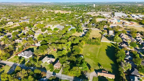 6800 Hewitt, North Richland Hills, TX 76182