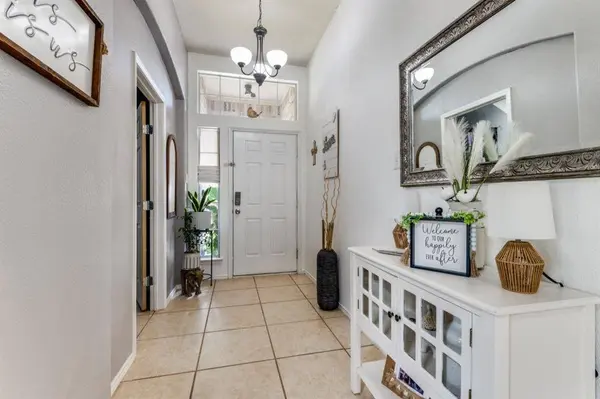 632 Crestview Court, Saginaw, TX 76179