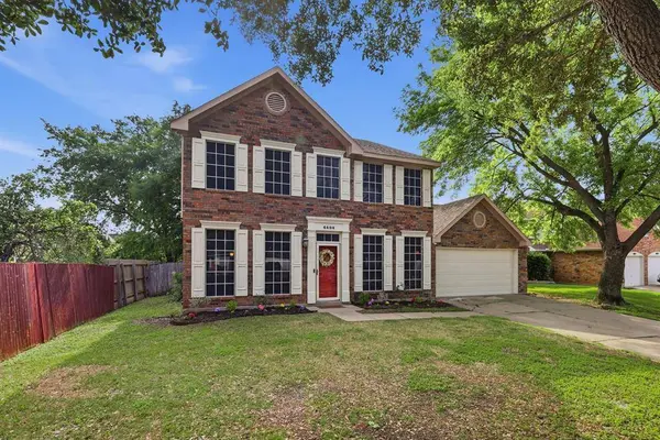 4404 Durham Court, Grand Prairie, TX 75052