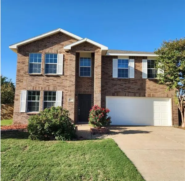 715 Daughters Drive, Burleson, TX 76028