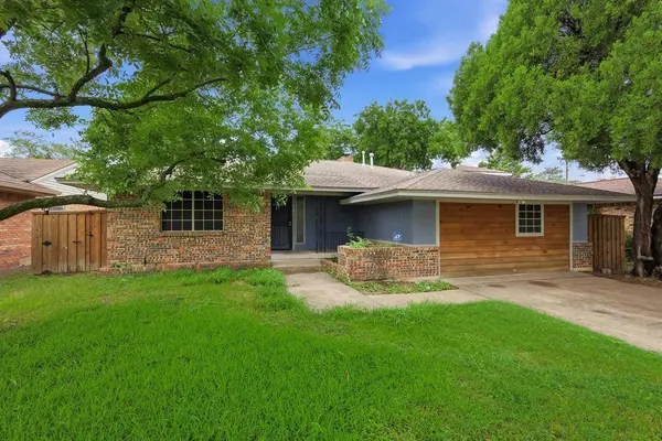 2010 Swansee Drive, Dallas, TX 75232