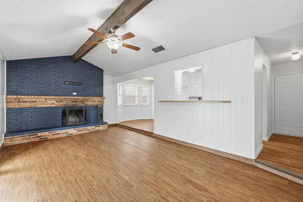 6536 Windrock, Watauga, TX 76148