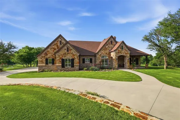 125 E Bozeman Lane, Fort Worth, TX 76108