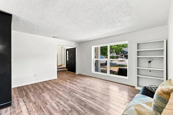 6832 Parkwood Drive, North Richland Hills, TX 76182
