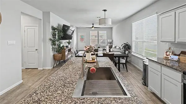 8525 Big Apple Drive, Fort Worth, TX 76179