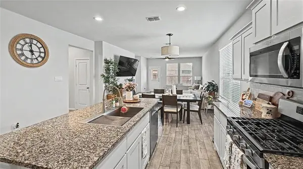 8525 Big Apple Drive, Fort Worth, TX 76179