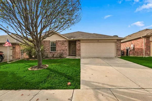 729 Rio Bravo Drive, Fort Worth, TX 76052