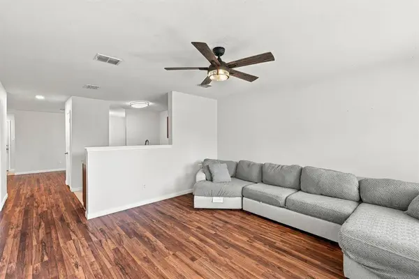 729 Rio Bravo Drive, Fort Worth, TX 76052