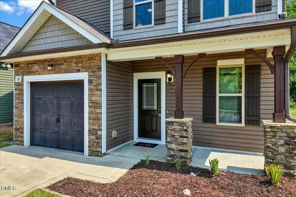 102 Forsyth PKWY, Clayton, NC 27520