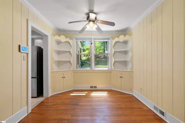 100 Maxwell Road, Spartanburg, SC 29302-3254