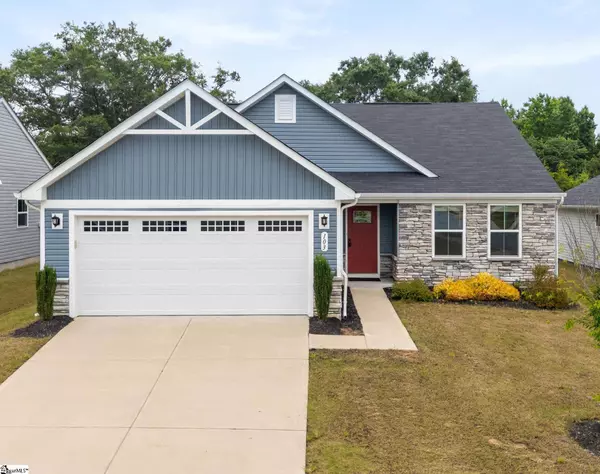 103 Oak Row Drive, Fountain Inn, SC 29644