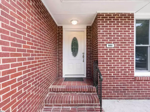 800 E Lee Road, Taylors, SC 29687