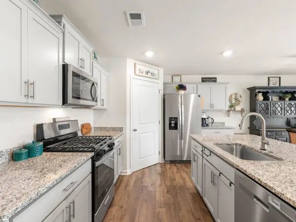 622 Palmerston Drive, Piedmont, SC 29673-8262