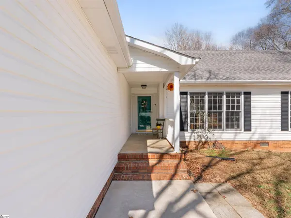 4 Flagstone Court, Simpsonville, SC 29681