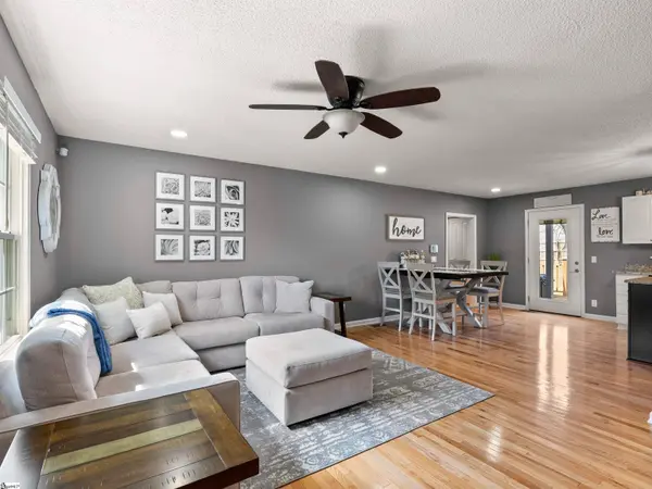 10300 Reidville Road, Greer, SC 29651-7577