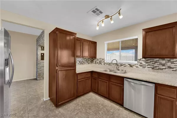 2438 Country Orchard ST, North Las Vegas, NV 89030